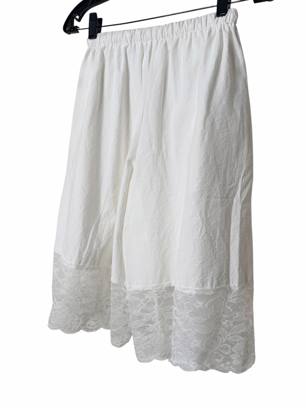 VINTAGE Lace & Cotton Shorts with Pockets . - Picture 8 of 8